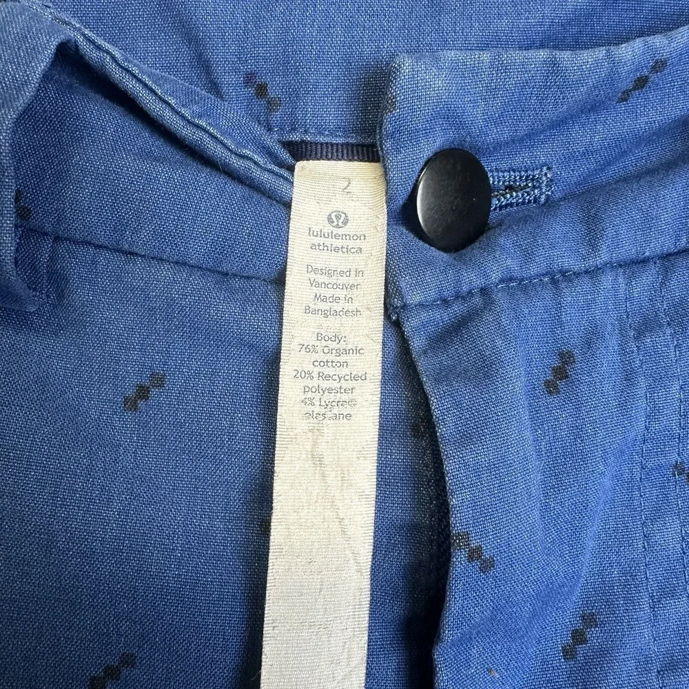 Lululeon Shorts Mens 30 Blue Geometric 11